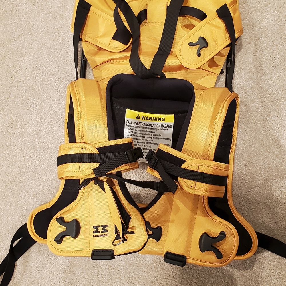 Minimeis child carrier
